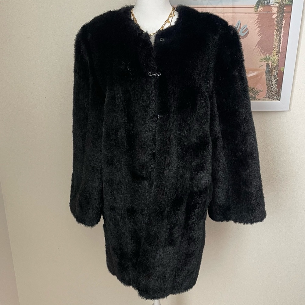 St. John by Marie Gray Faux Fur Coat in Black Size Medium